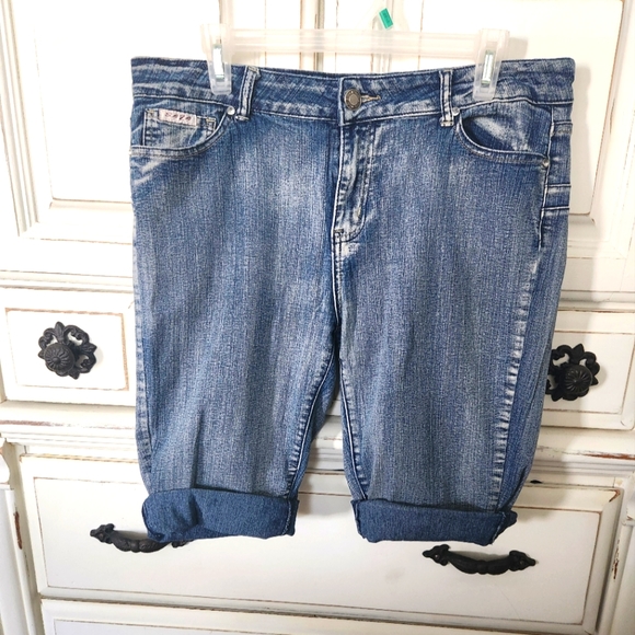 Saza Denim - 💙 SAZA Jean Capri's
